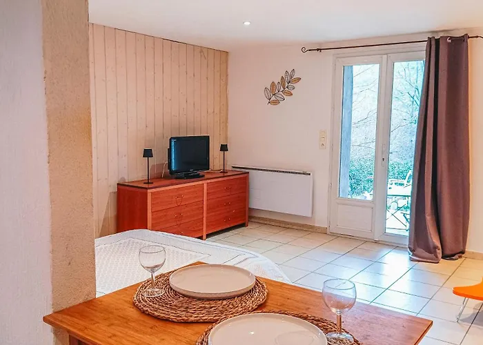 Apartamento En Ardeche, Calme Et Nature Au Rendez-vous *
