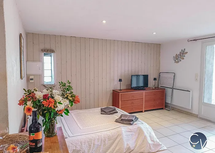 En Ardeche, Calme Et Nature Au Rendez-vous Apartamento
