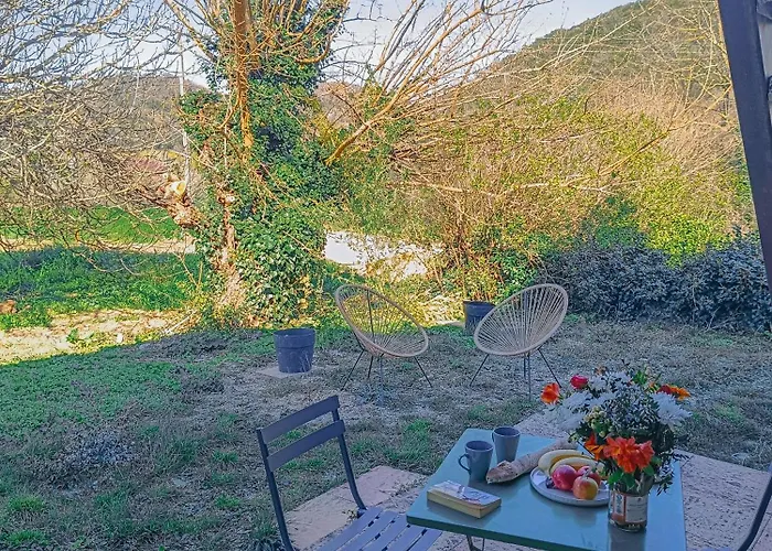 En Ardeche, Calme Et Nature Au Rendez-vous * Saint-Montan